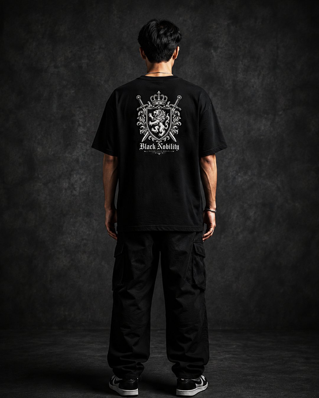 Kaos Pria "Black Nobility" Lion Crest Oversized | NINOC - Official Product View thumb 3