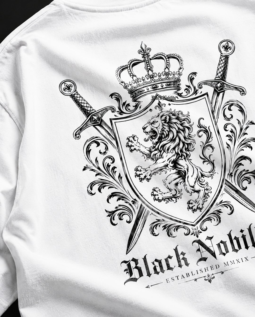 Kaos Pria "Black Nobility" Lion Crest Oversized | NINOC - Official Product View thumb 8